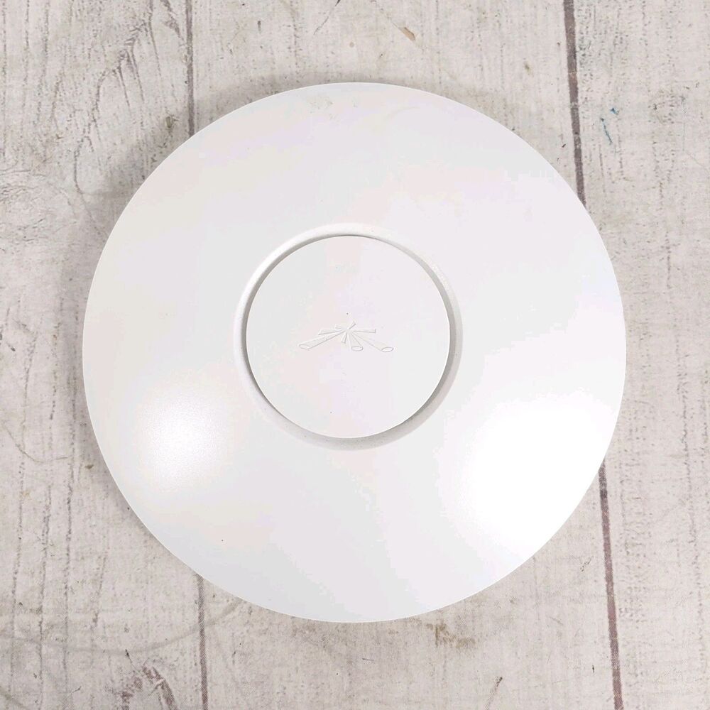 Ubiquiti UniFi AP Long Range UAP Wireless Access Point 2.4GHz PoE w/ Mount WORKS